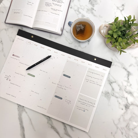 Large Wall & Desk Calendar