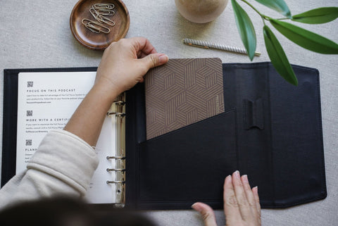 Loose Leaf Vegan Leather Binder - Full Focus
